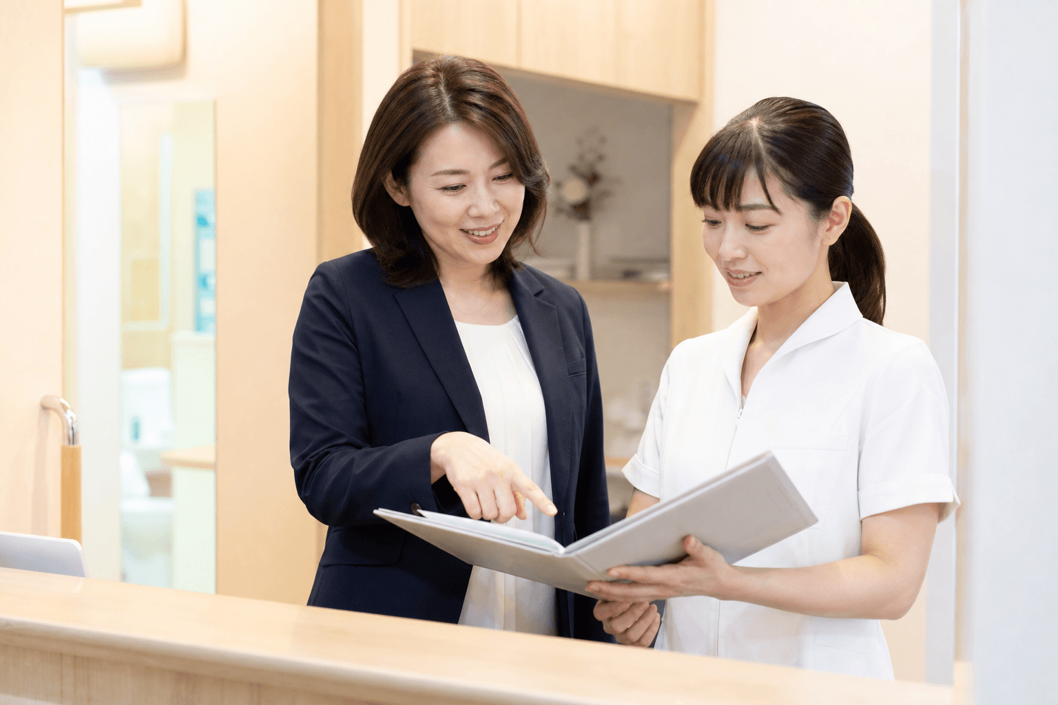 事務長業務を現場で支える様子